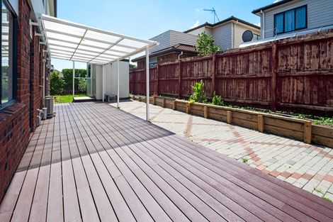 Photo of property in 35 Kestev Drive, Flat Bush, Auckland, 2016