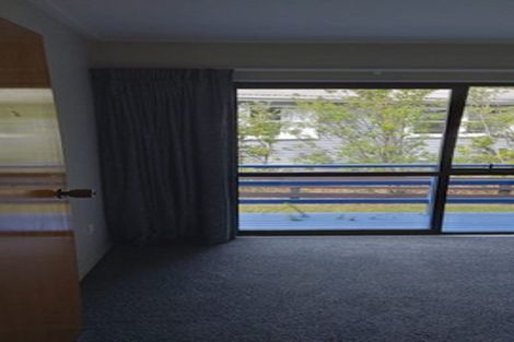 Photo of property in 24 Shearwater Street, One Tree Point, 0118