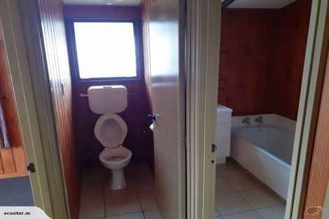 Photo of property in 120 Mount Smart Road, Onehunga, Auckland, 1061