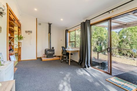 Photo of property in 86 Beach Road, Long Beach, Port Chalmers, 9081