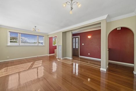 Photo of property in 115 Kamahi Street, Stokes Valley, Lower Hutt, 5019