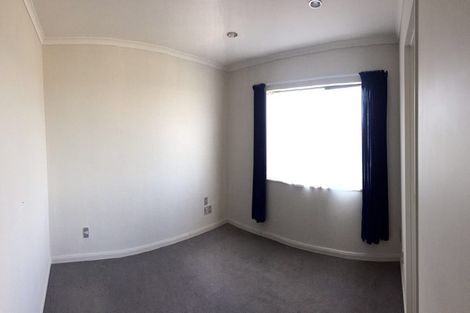 Photo of property in 4 Cityview Place, Massey, Auckland, 0614