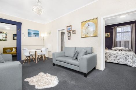 Photo of property in The Stables, 5/9 August Place, Greenlane, Auckland, 1061