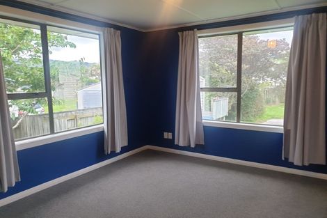 Photo of property in 111 Waiuta Street, Titahi Bay, Porirua, 5022