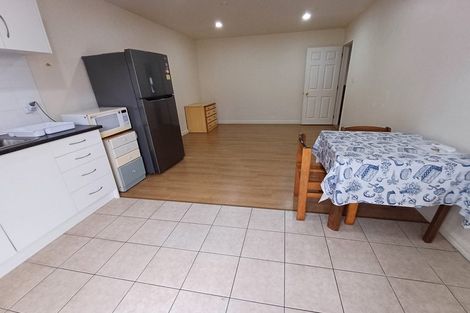 Photo of property in 12 Graham Collins Drive, Windsor Park, Auckland, 0632