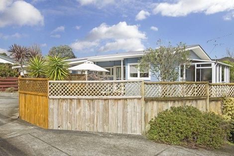 Photo of property in 33 Minaret Drive, Bucklands Beach, Auckland, 2014