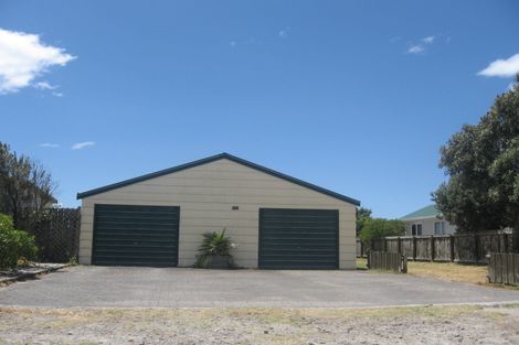Photo of property in 99 Pukehina Parade, Pukehina, Te Puke, 3189