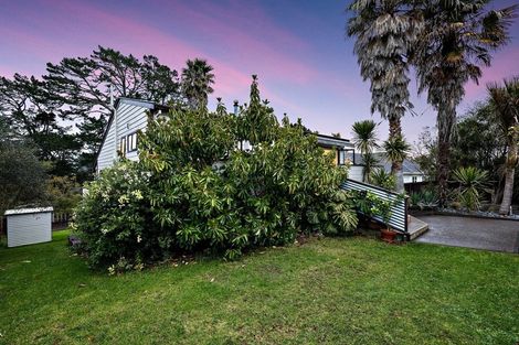 Photo of property in 117 Oreil Avenue, West Harbour, Auckland, 0618