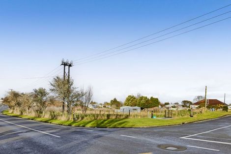 Photo of property in 16 Derby Street, Eltham, 4322