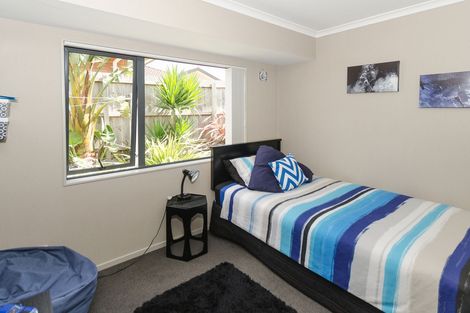 Photo of property in 13 Woodcroft Way, Pukekohe, 2120