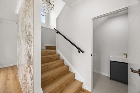 Photo of property in 35 Park Green Avenue, Rosehill, Papakura, 2113