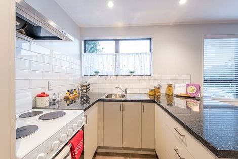 Photo of property in 2/239 Waitemata Drive, Ranui, Auckland, 0612