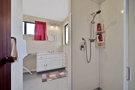 Photo of property in 287 Avonhead Road, Avonhead, Christchurch, 8042