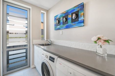 Photo of property in 68 Colonial Drive, Silverdale, 0932