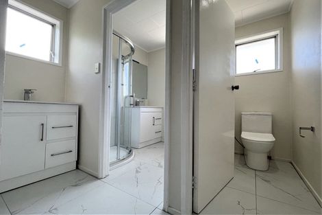 Photo of property in 13 Cockayne Crescent, Sunnynook, Auckland, 0620