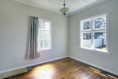 Photo of property in 130 Fitzherbert Street, Featherston, 5710