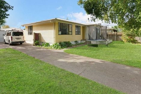 Photo of property in 14 Rollerson Street, Papakura, 2110