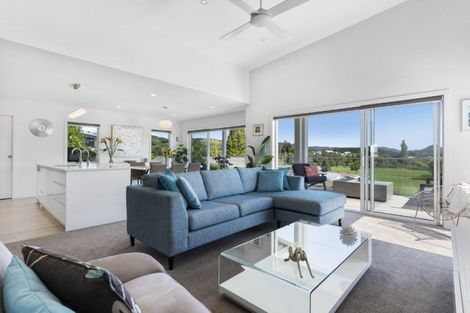 Photo of property in 104 Tukere Drive, Whangamata, 3620