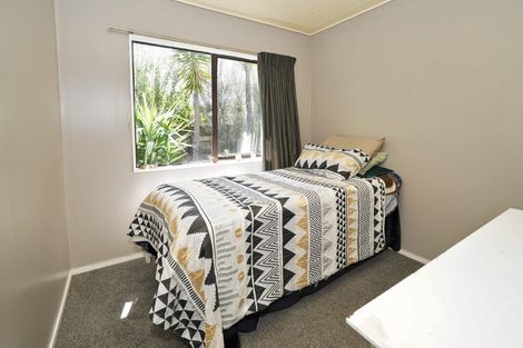 Photo of property in 37 Splitt Avenue, Glenview, Hamilton, 3206