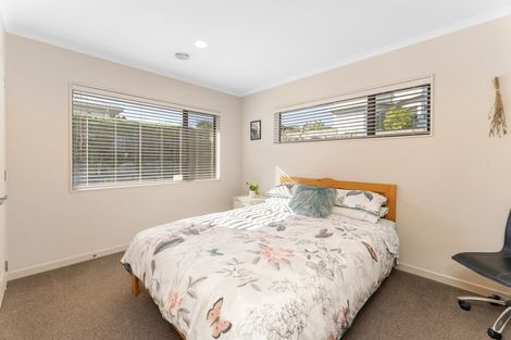 Photo of property in 25 Fairview Terrace, Waipahihi, Taupo, 3330
