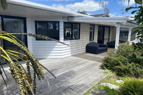 Photo of property in 2/66 Campbell Road, Mount Maunganui, 3116