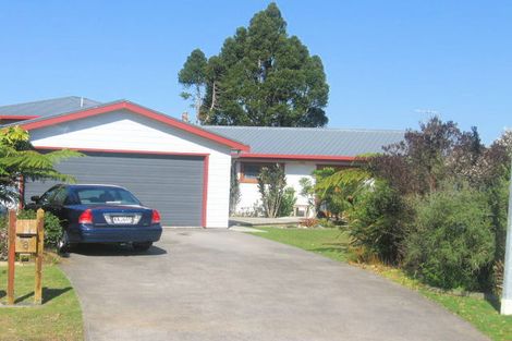 Photo of property in 8 Puriri Place, Whitianga, 3510