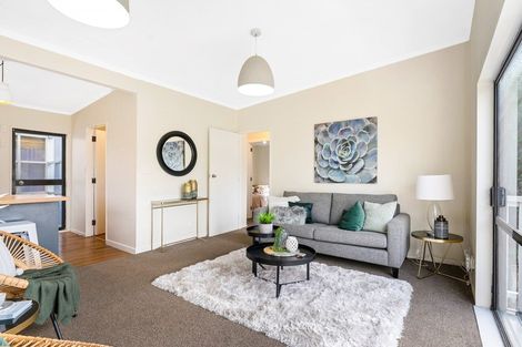 Photo of property in 37 Mcdougall Grove, Haywards, Lower Hutt, 5018