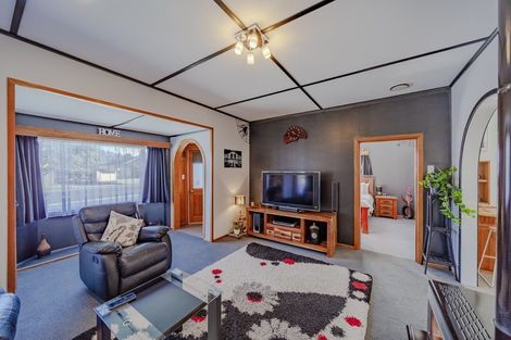 Photo of property in 24 Melville Street, Waipawa, 4210