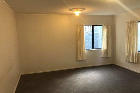 Photo of property in 2 Birkhall Grove, Strathmore Park, Wellington, 6022