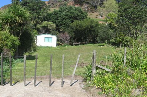 Photo of property in 2 Seavill Park Road, Kuaotunu West, Whitianga, 3592