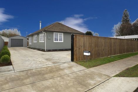 Photo of property in 30 Lipscombe Crescent, Havelock North, 4130