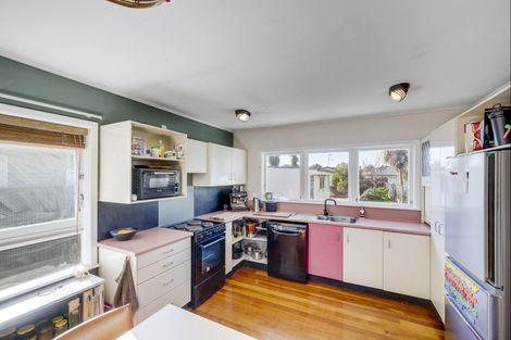 Photo of property in 11 Downing Avenue, Pirimai, Napier, 4112