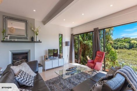 Photo of property in 3 Onewa Road, Northcote, Auckland, 0627