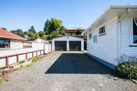 Photo of property in 36 Waverley Street, Waipawa, 4210