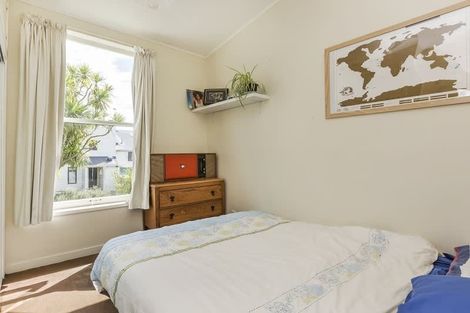 Photo of property in 24 Luxford Street, Berhampore, Wellington, 6023