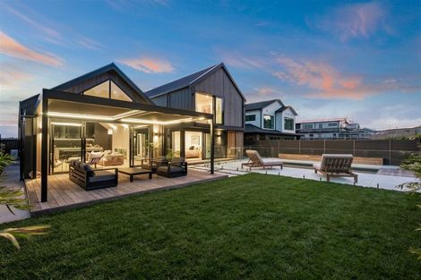 Photo of property in 27 Headsail Drive, Long Bay, Auckland, 0630