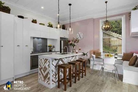 Photo of property in 52 Sutherland Street, Dunedin Central, Dunedin, 9016