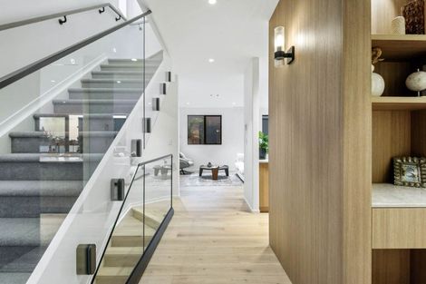 Photo of property in 8a Serrata Place, Browns Bay, Auckland, 0630