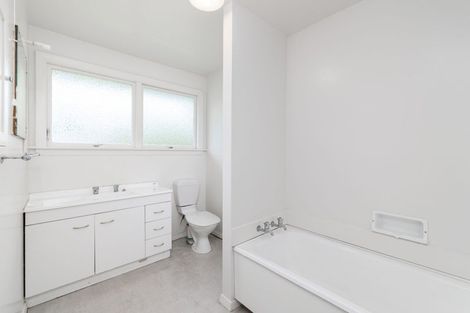 Photo of property in 4 Chedworth Avenue, Bishopdale, Christchurch, 8053