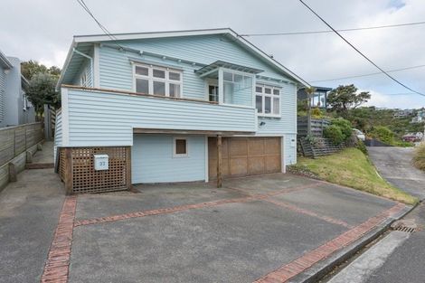 Photo of property in 37 Hudson Street, Island Bay, Wellington, 6023