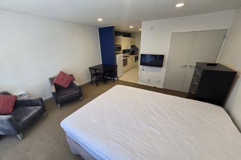 Photo of property in Terrace Heights Apartments, 2/163p The Terrace, Wellington Central, Wellington, 6011