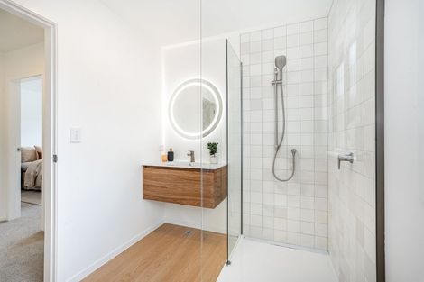 Photo of property in 83d Oxford Street, Tawa, Wellington, 5028