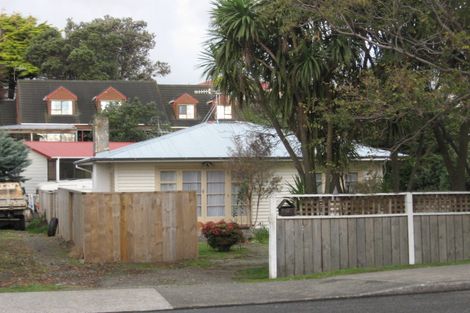 Photo of property in 14 Alexander Road, Raumati Beach, Paraparaumu, 5032