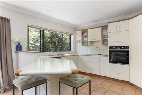 Photo of property in 4f Shaw Road, Oratia, Auckland, 0604