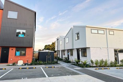 Photo of property in 2/46 Normandy Place, Henderson, Auckland, 0610