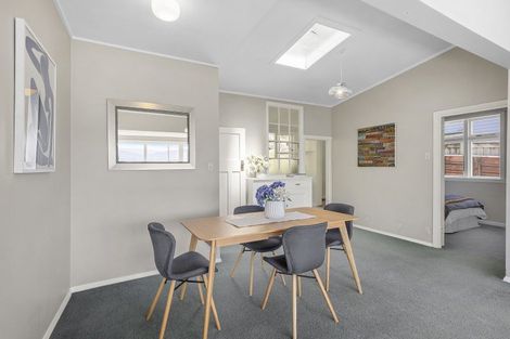 Photo of property in 135 Marine Parade, Seatoun, Wellington, 6022