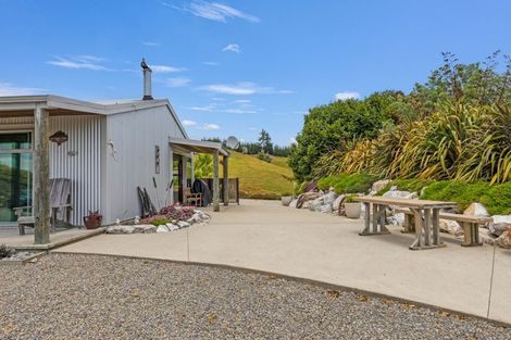 Photo of property in 135 Bensemann Road, Upper Moutere, 7175