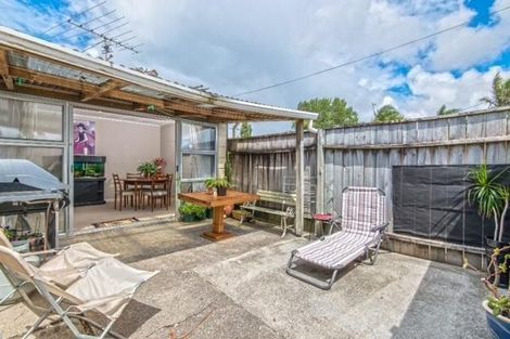 Photo of property in 693 Beach Road, Rothesay Bay, Auckland, 0630