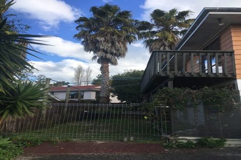 Photo of property in 2/34 Topliss Drive, Northcross, Auckland, 0632