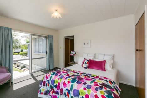 Photo of property in 6 Ashford Place, Havelock North, 4130